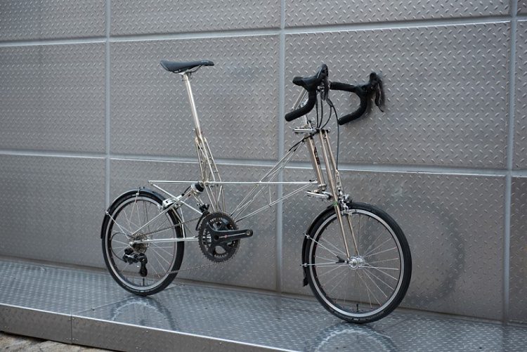 دراجة Moulton لمن؟