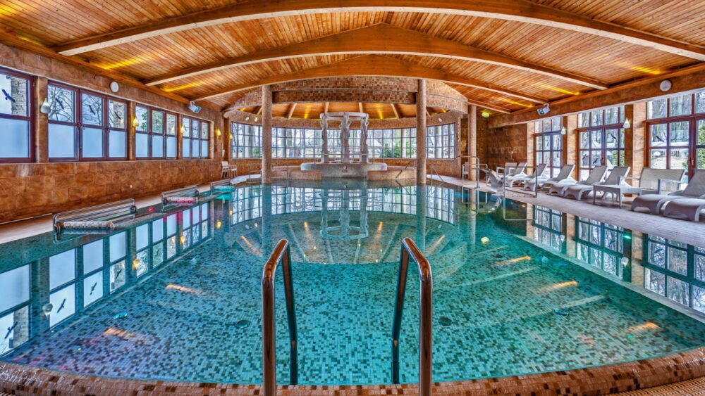 فندق مانور هاوس مسبح