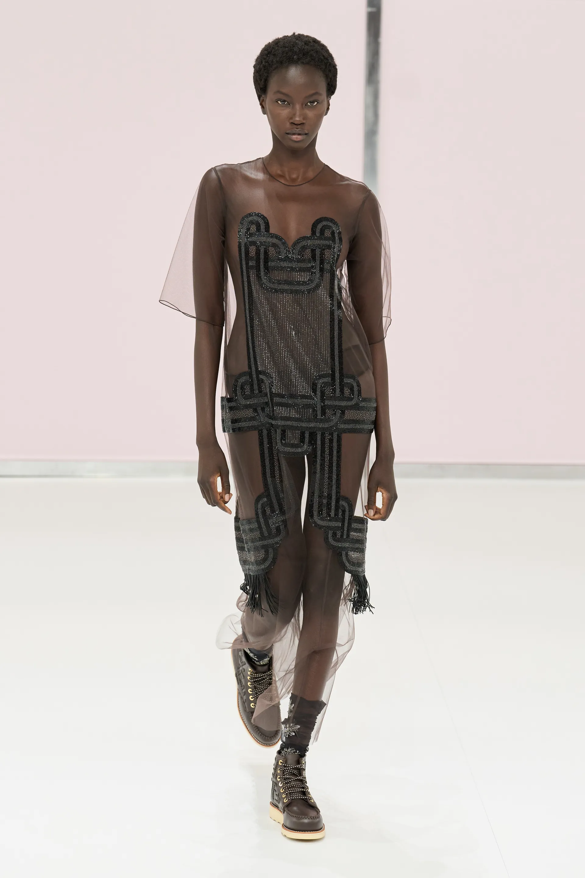 فندي موضة 2025