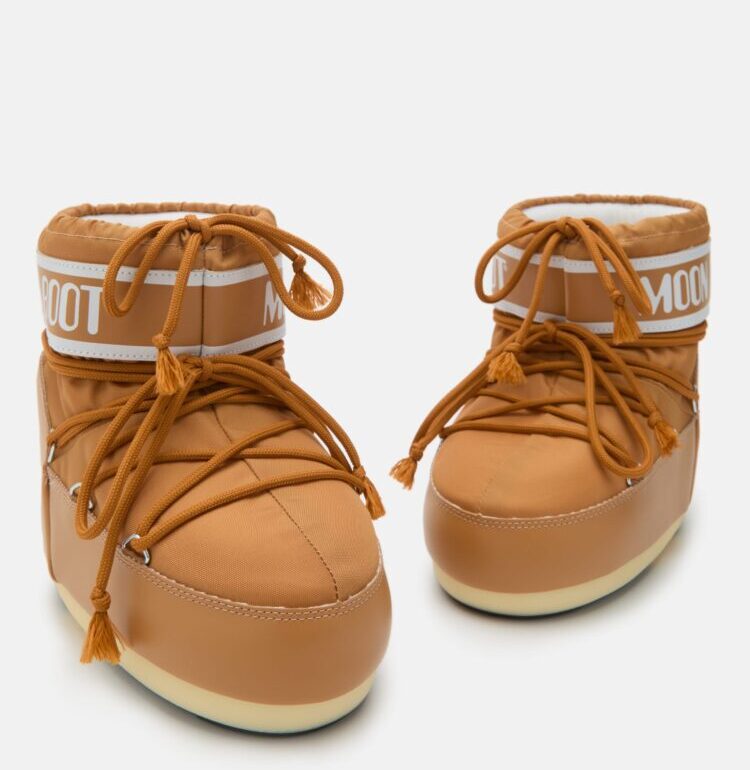 هل Moon Boots مقاومة للماء؟ دليل موثوق لفصل الشتاء