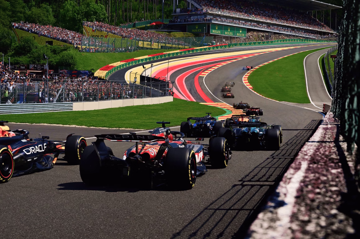 جائزة بلجيكا الكبرى أسطورة الفورمولا 1 من الدراما الممطرة إلى عصر الهجين