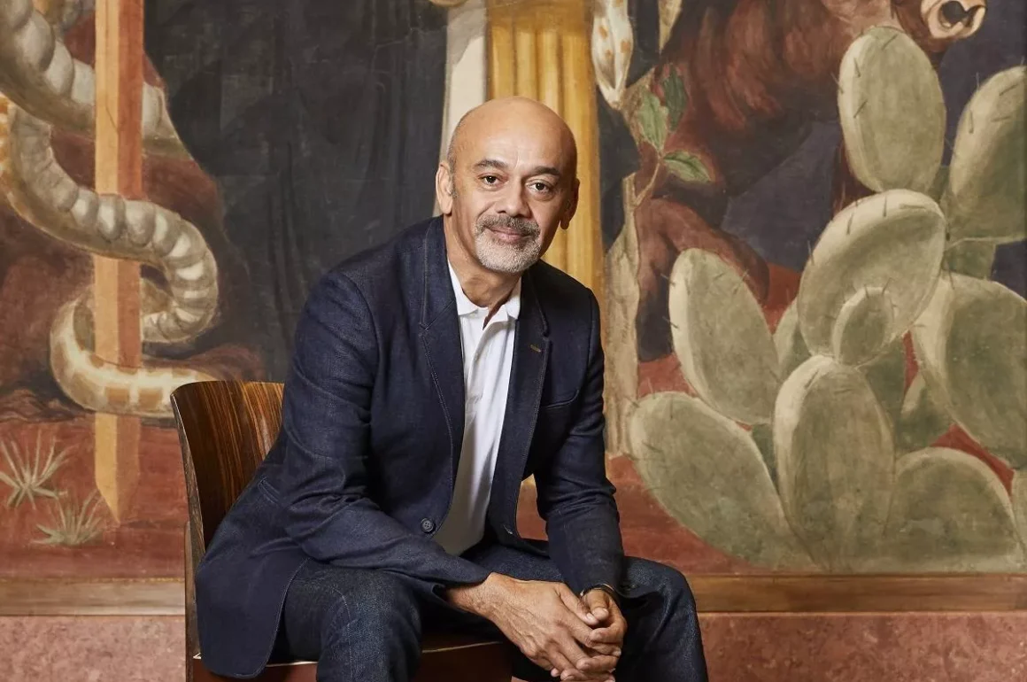 كم يبلغ سعر أحذية Christian Louboutin؟