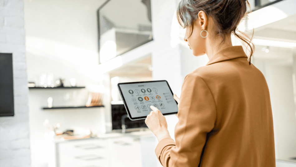 كيف توفر المنازل الذكية الأمان؟