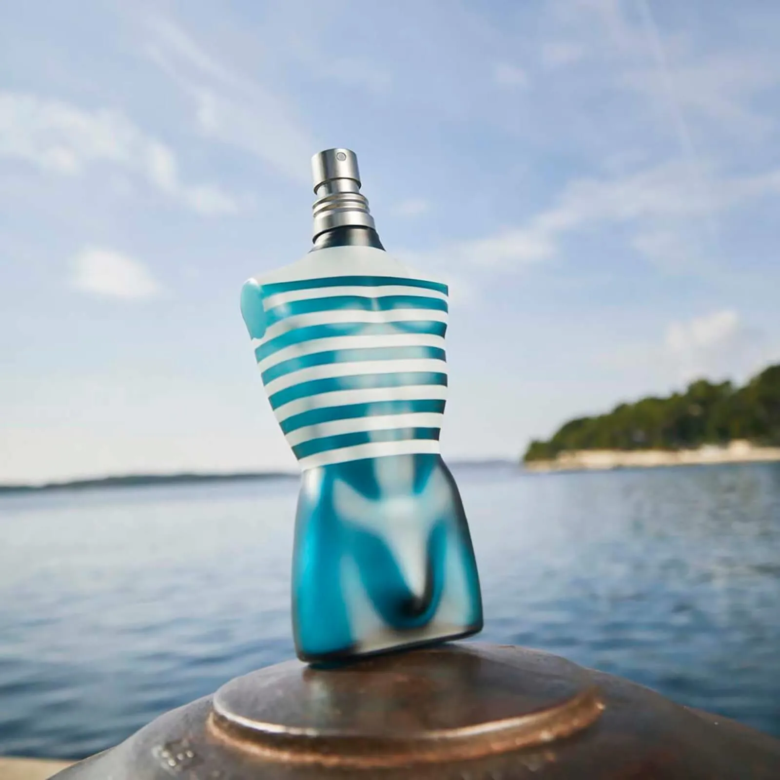 العطور الرجالية الأكثر جاذبية