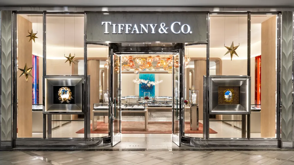 لماذا تعتبر Tiffany Co. باهظة الثمن؟ – من الأسطورة إلى الفخامة