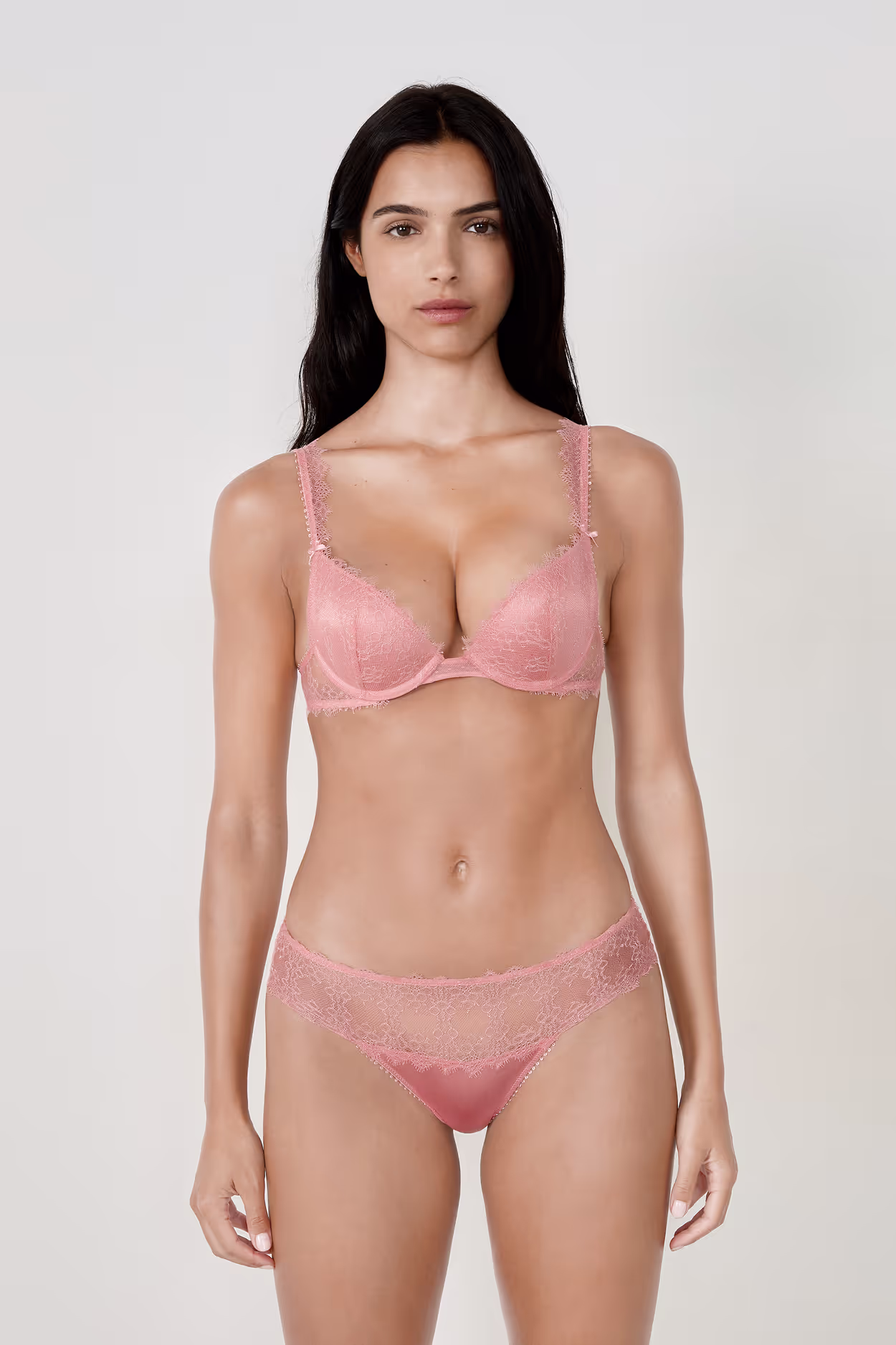 الملابس الداخلية الفرنسية Etam