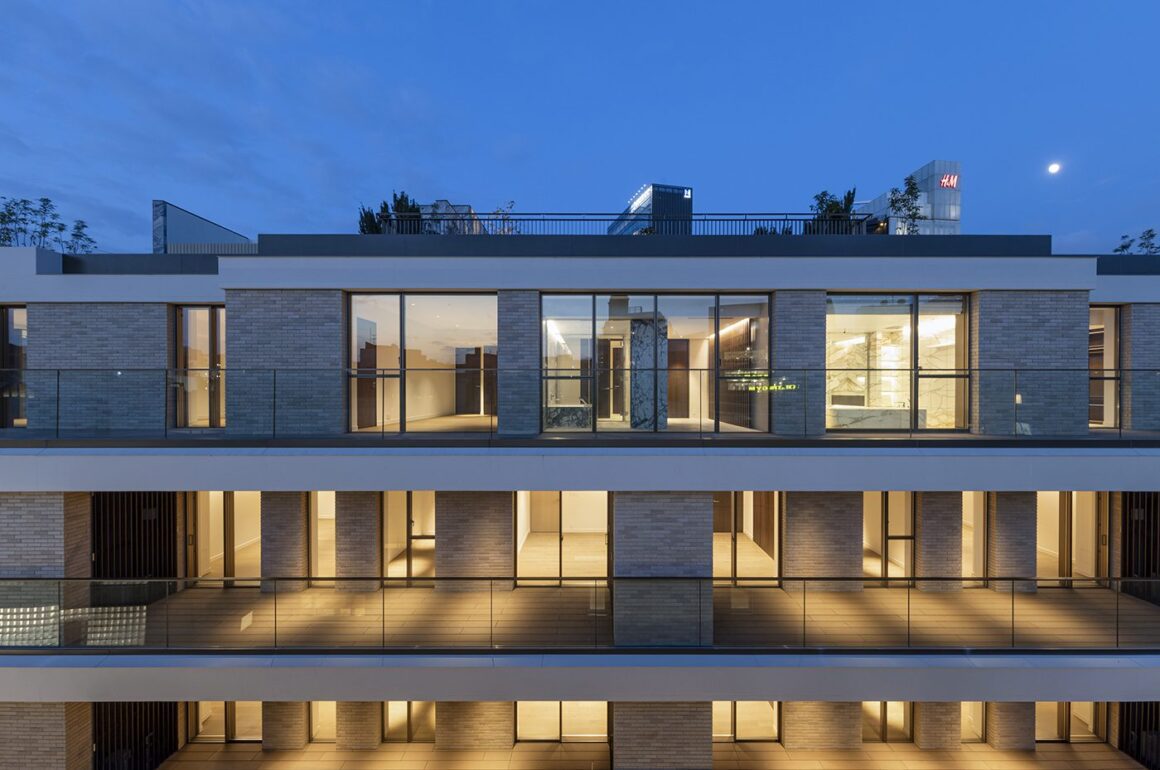 مارك أوموتيساندو وان رقم قياسي يغير سوق طوكيو