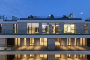 مارك أوموتيساندو وان رقم قياسي يغير سوق طوكيو