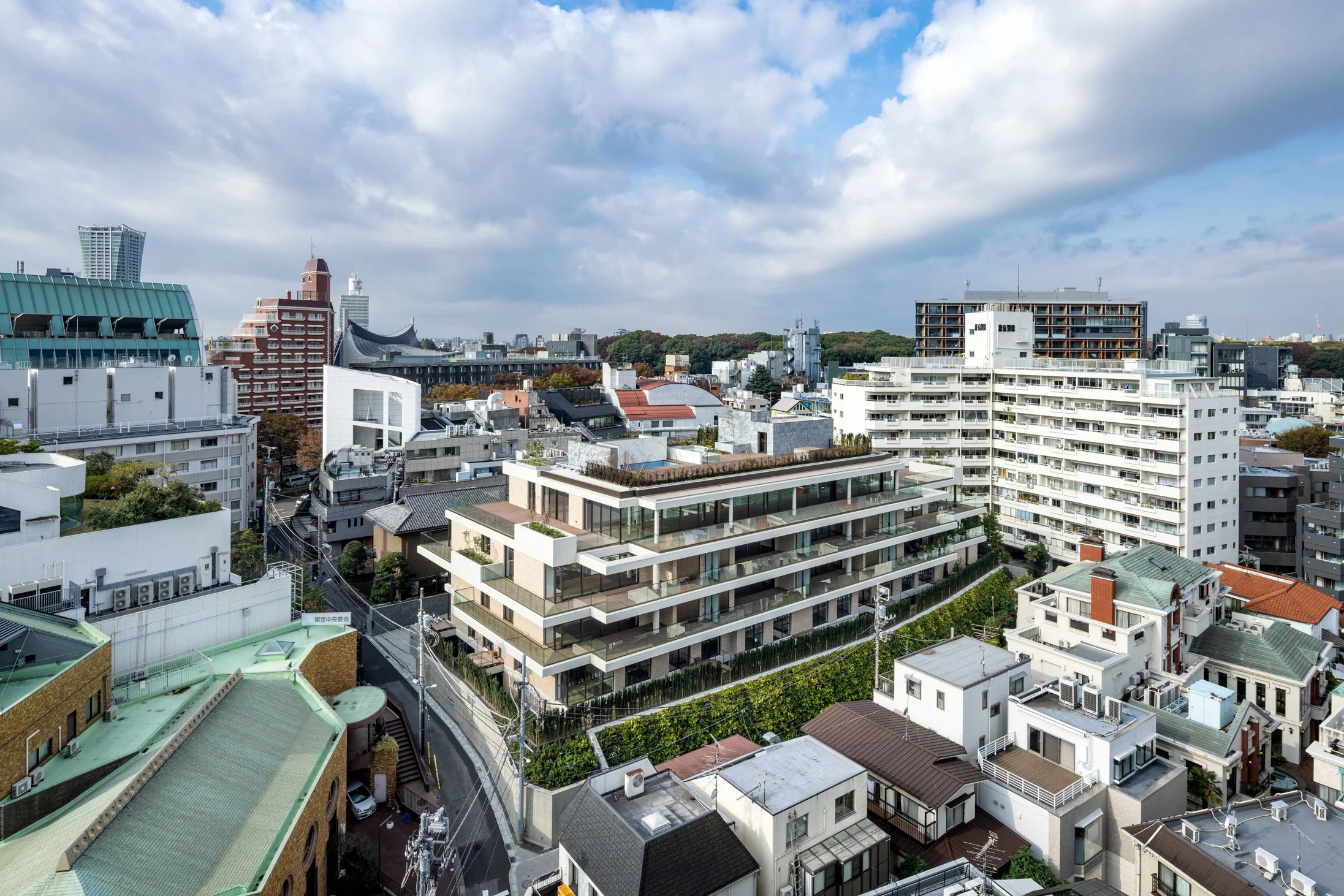 مارك أوموتيساندو وان