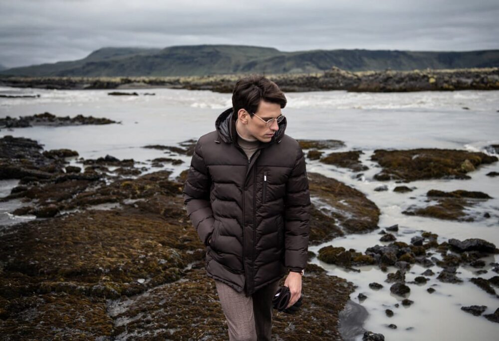 Mbridge Off Site أكثر الألوان رواجًا هذا الخريف في خزانة ملابس الرجال 21