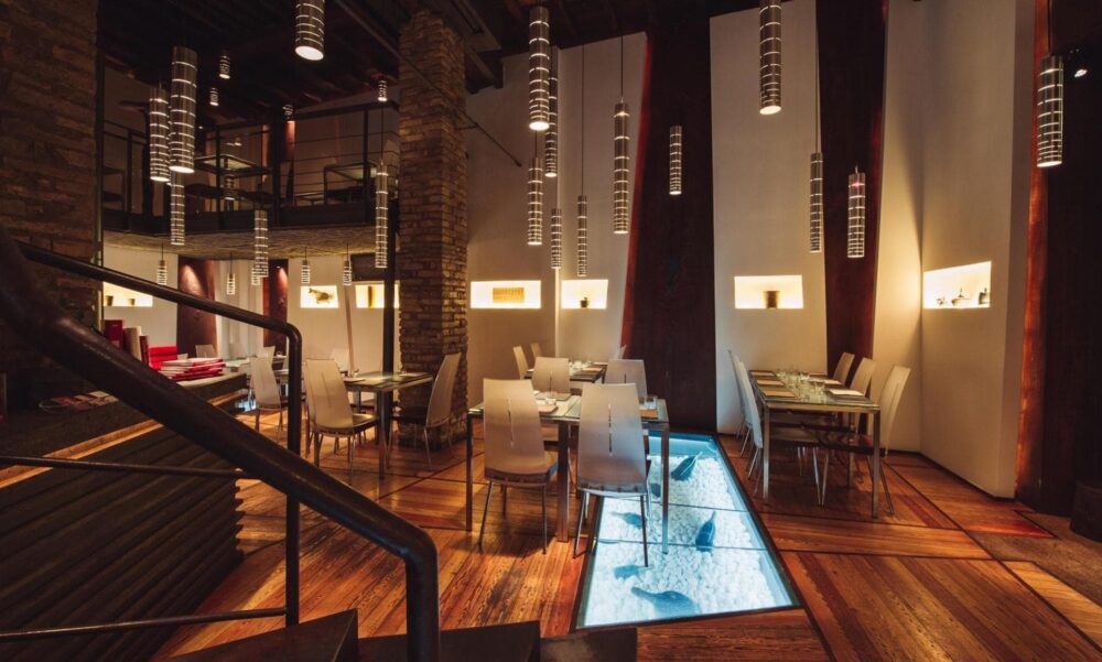 مطعم Glass Hostaria