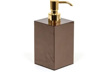 Pinetti الفن الإيطالي للجلد الطبيعي بأسلوب عصري