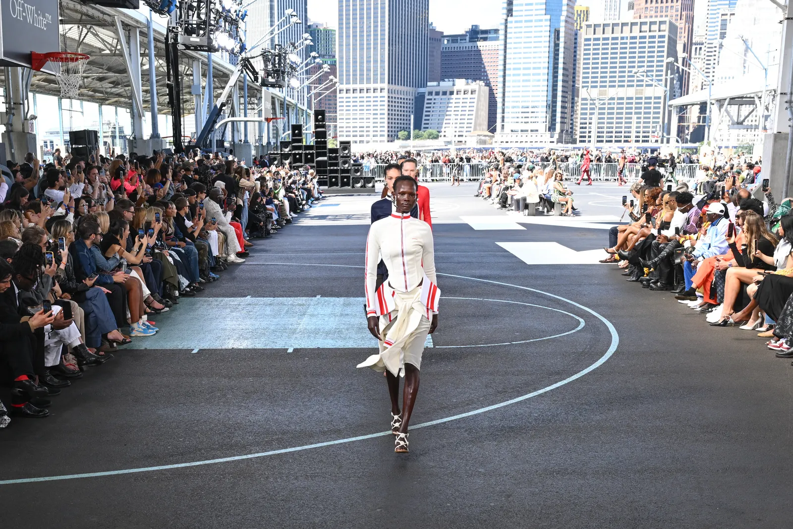 عرض أزياء العلامة التجارية