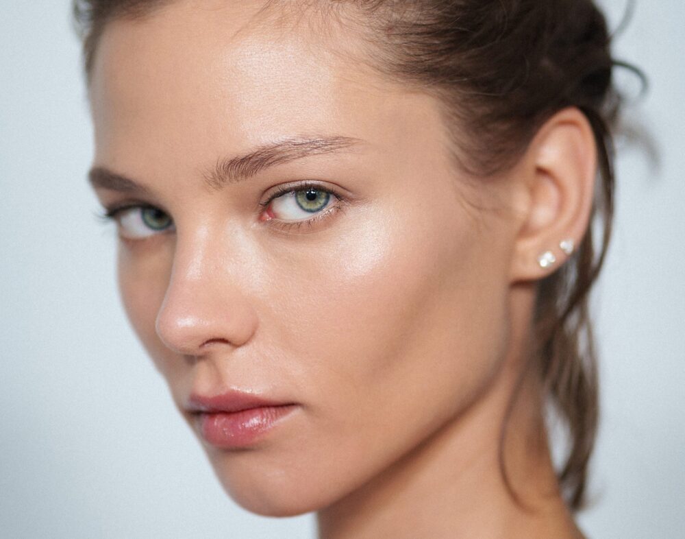 بشرة زجاجية Skora