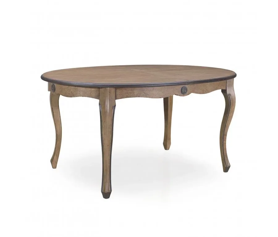 طاولة طعام ريفية