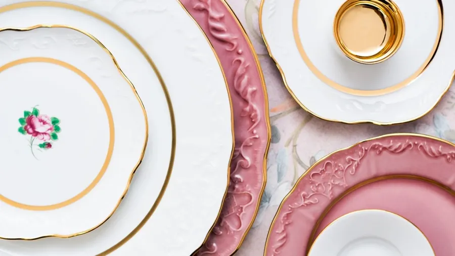 ماذا تقدم لها كهدية في عيد ميلادها الأربعين