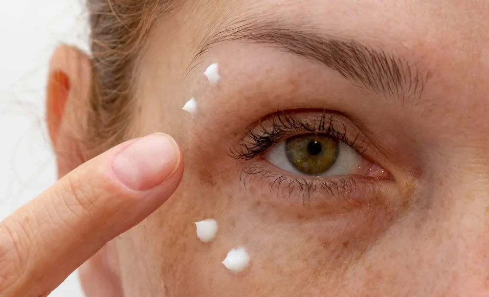 كريم عيون فاخر